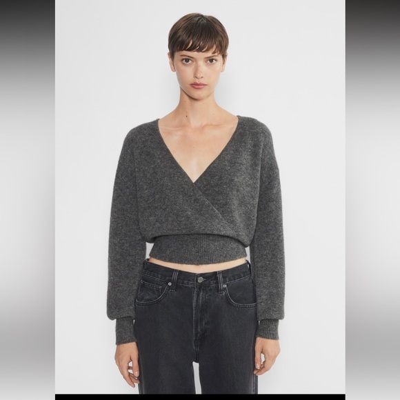 ARITZIA Winifred Dear Sweater in Limited Edition Heather Charcoal. NWT - Picture 2 of 7